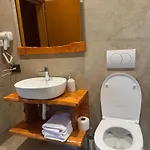 Agora Koman