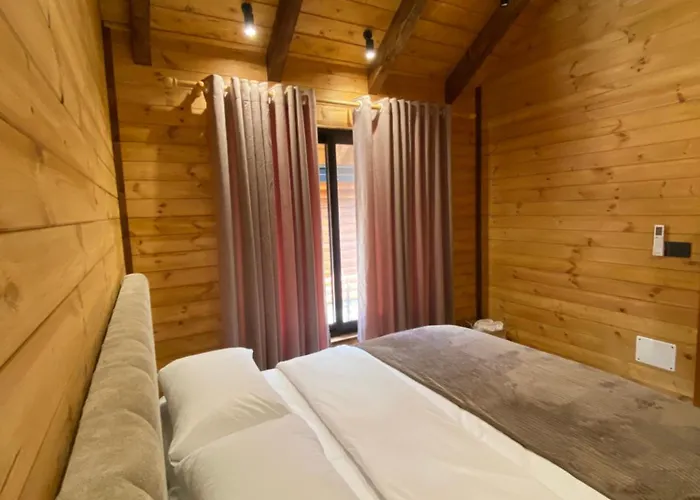 Agora