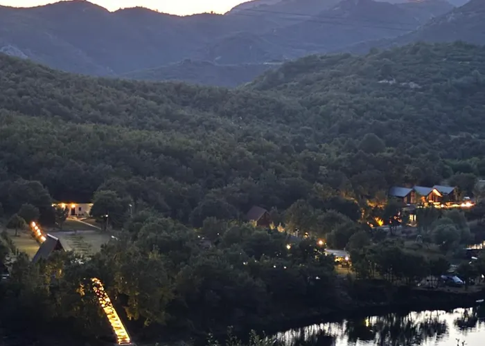 Gasthuis Agora Koman