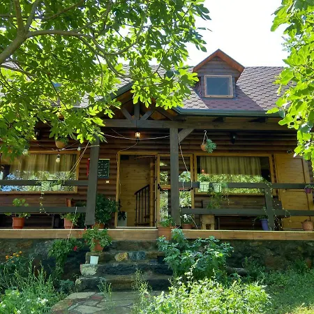 Agora בית הארחה